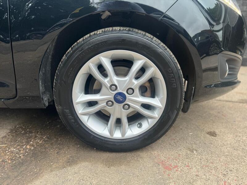 Used Ford Fiesta 2016 for sale - 77276947: Photo 38