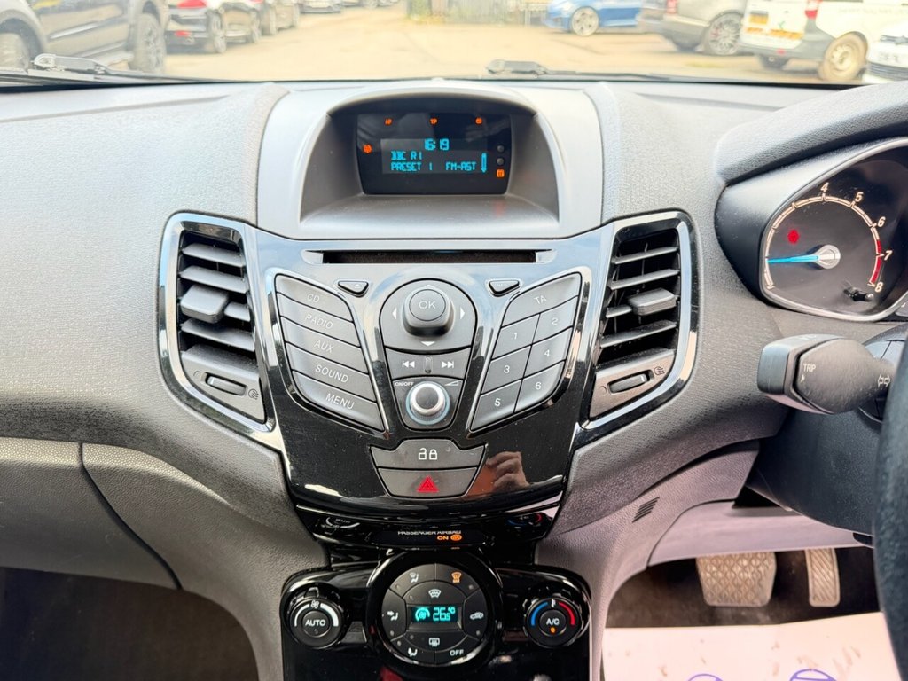 Used Ford Fiesta 2013 for sale - 76454329: Photo 30