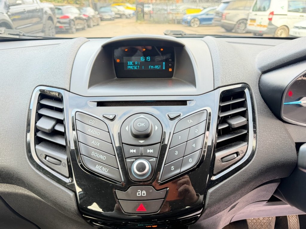 Used Ford Fiesta 2013 for sale - 76454329: Photo 31