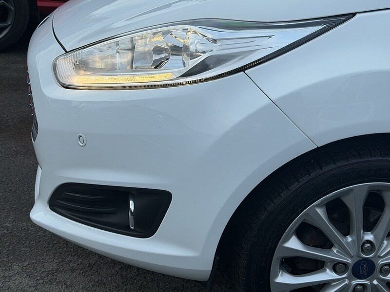 Used Ford Fiesta 2015 for sale - 77501086: Photo 13