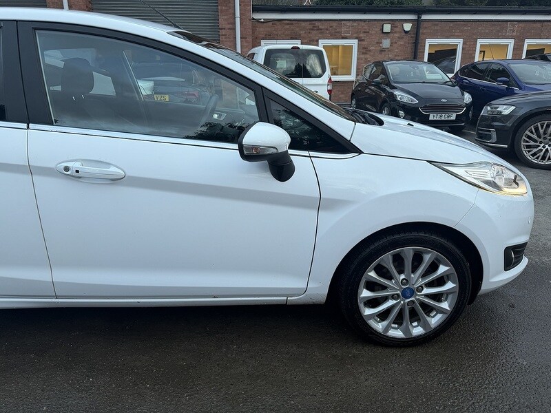 Used Ford Fiesta 2015 for sale - 77501086: Photo 18