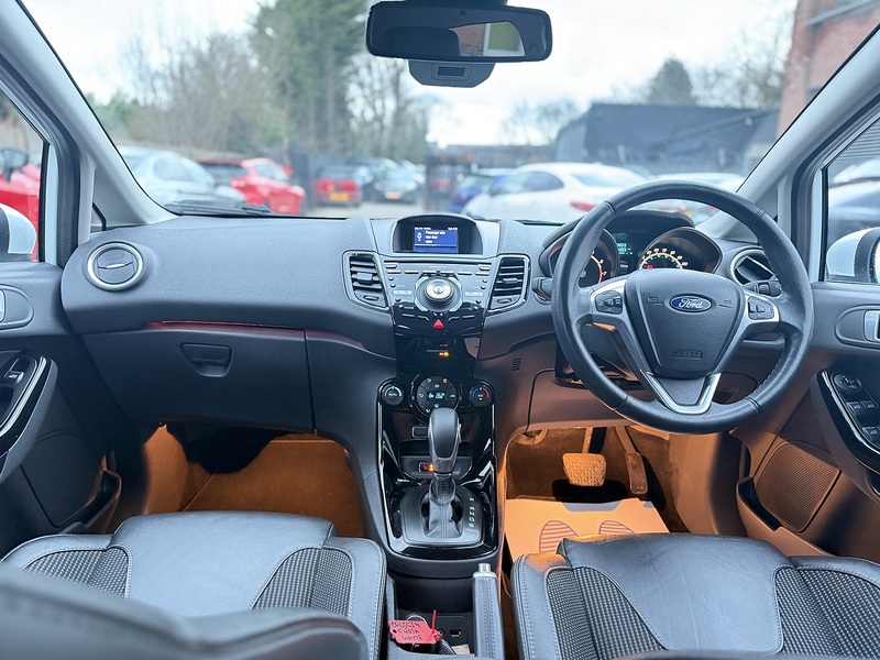 Used Ford Fiesta 2015 for sale - 77501086: Photo 3