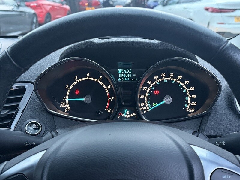 Used Ford Fiesta 2015 for sale - 77501086: Photo 34