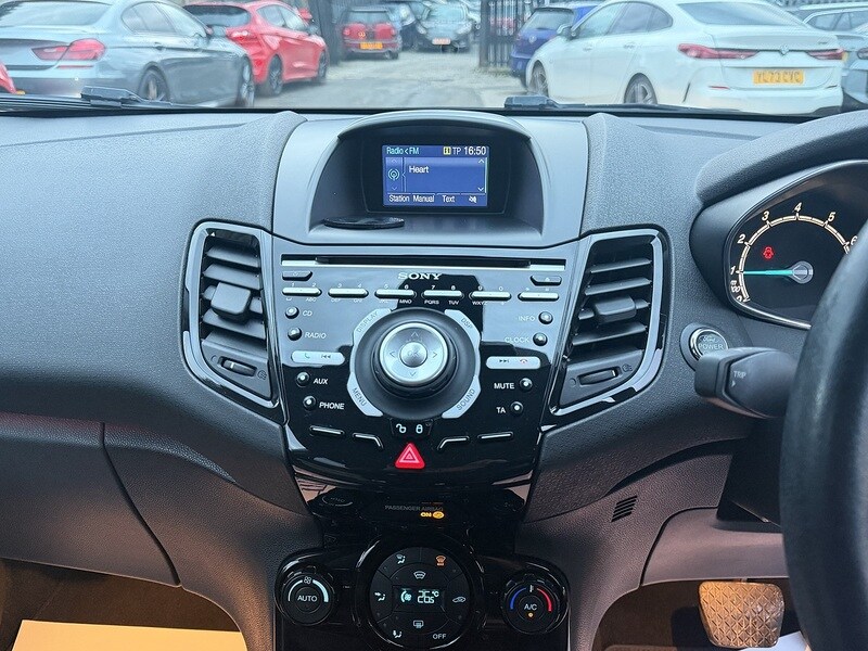 Used Ford Fiesta 2015 for sale - 77501086: Photo 37