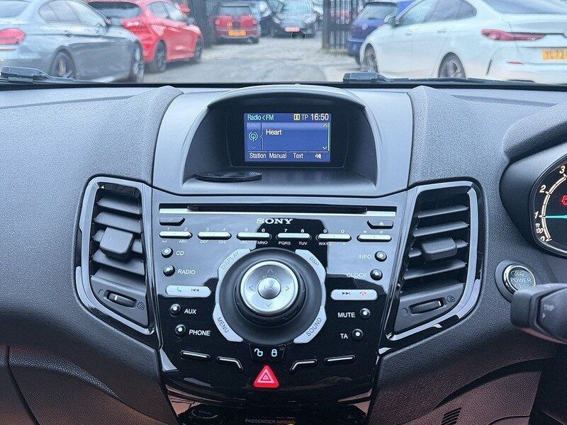 Used Ford Fiesta 2015 for sale - 77501086: Photo 38