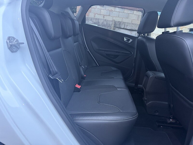 Used Ford Fiesta 2015 for sale - 77501086: Photo 48