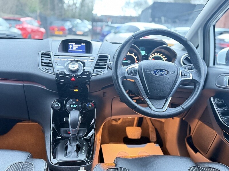 Used Ford Fiesta 2015 for sale - 77501086: Photo 7