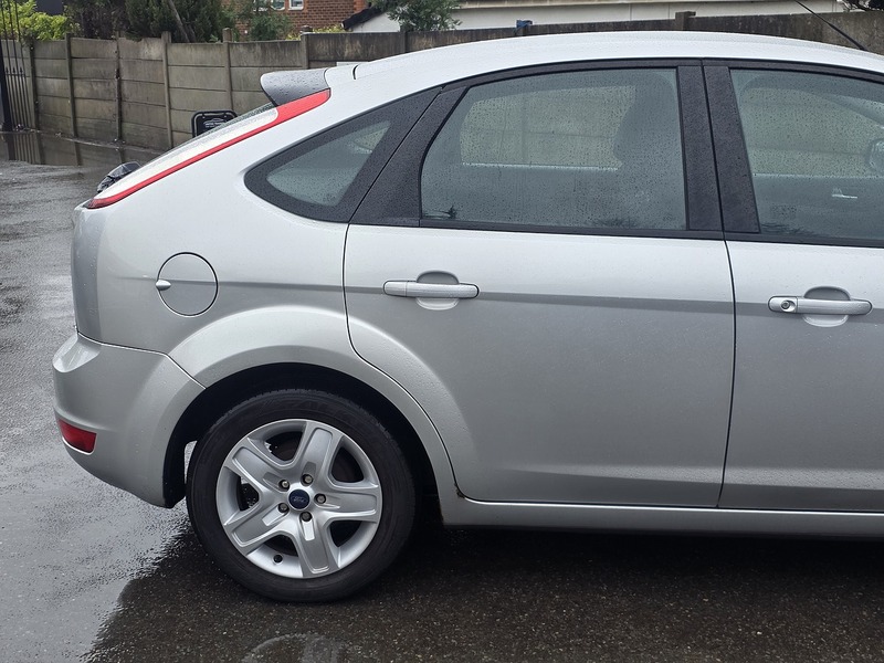 Used Ford Focus 2009 for sale - 77298328: Photo 11