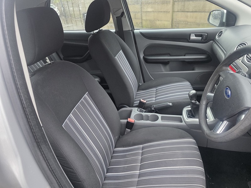 Used Ford Focus 2009 for sale - 77298328: Photo 28