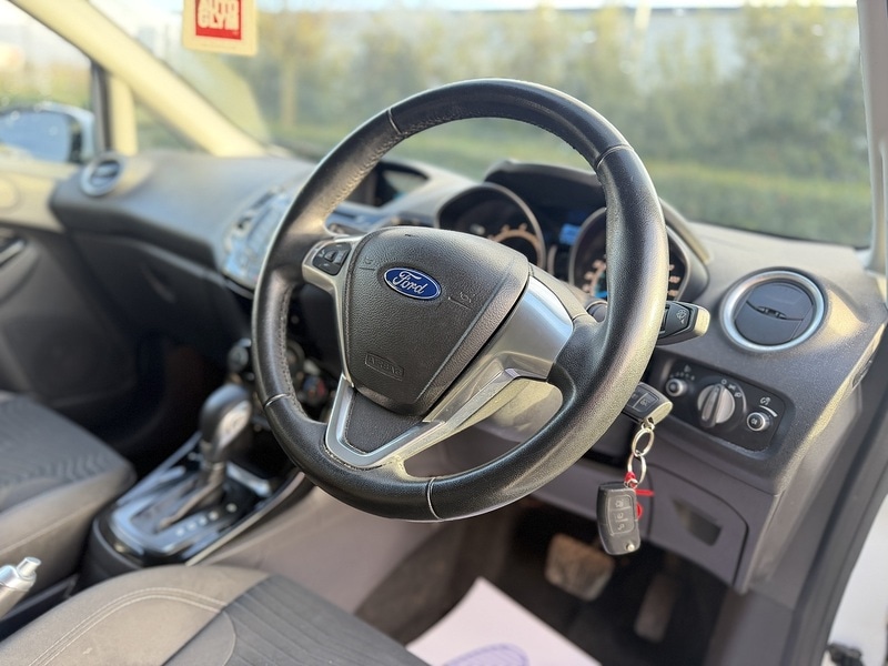 Used Ford Fiesta 2013 for sale - 77149352: Photo 3