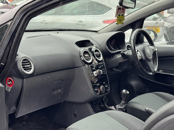 Used Vauxhall Corsa 2010 for sale - 76317138: Photo 20