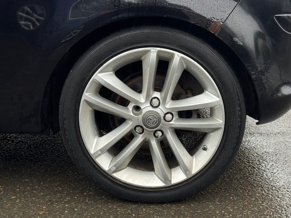 Used Vauxhall Corsa 2010 for sale - 76317138: Photo 32