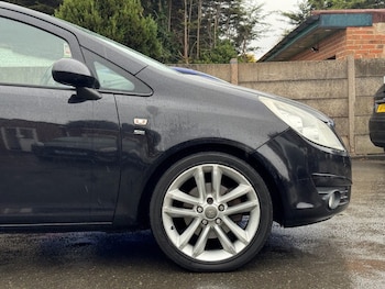 Used Vauxhall Corsa 2010 for sale - 76317138: Photo 4