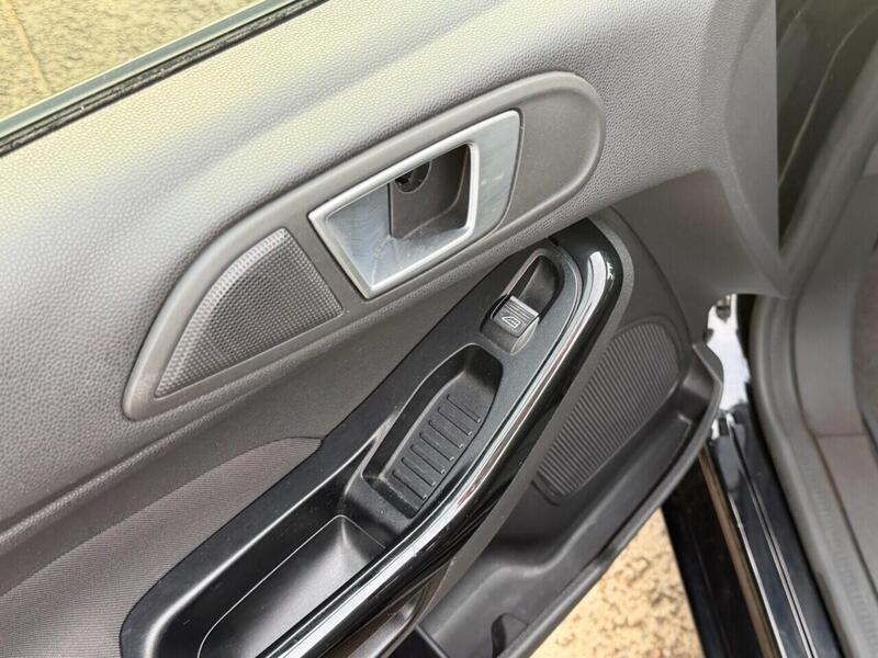 Used Ford Fiesta 2016 for sale - 77276953: Photo 32