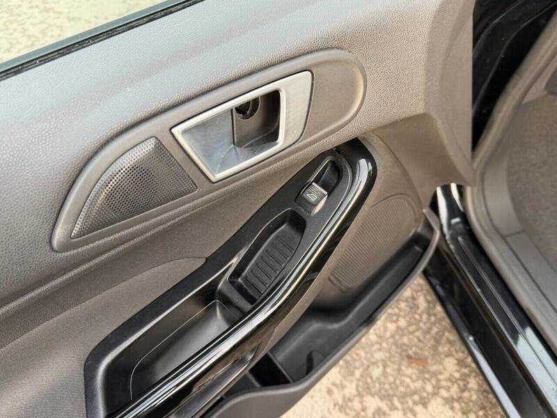 Used Ford Fiesta 2016 for sale - 77276953: Photo 39