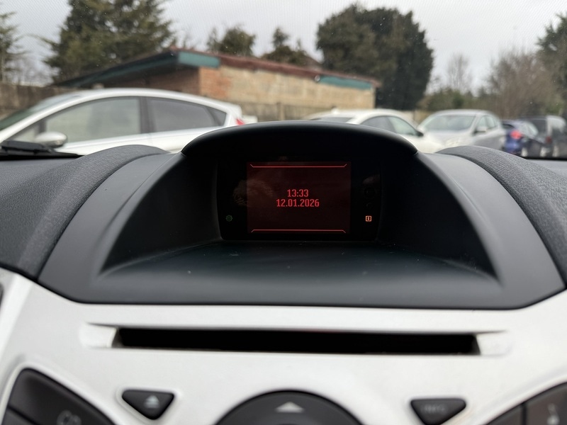 Used Ford Fiesta 2011 for sale - 77172770: Photo 24