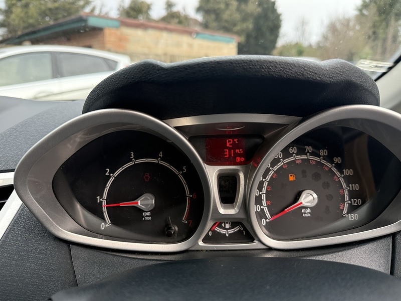 Used Ford Fiesta 2011 for sale - 77172770: Photo 27