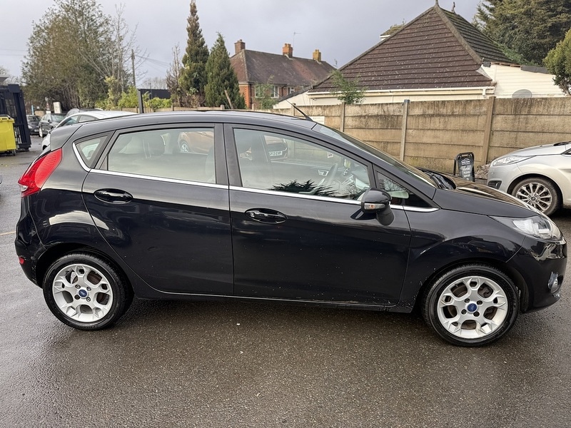 Used Ford Fiesta 2011 for sale - 77172770: Photo 4