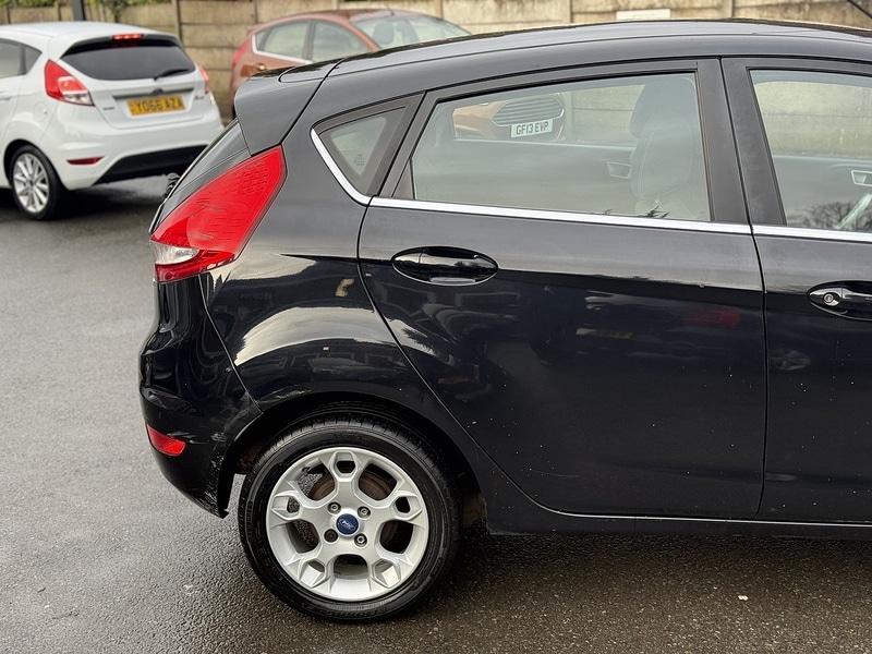 Used Ford Fiesta 2011 for sale - 77172770: Photo 8