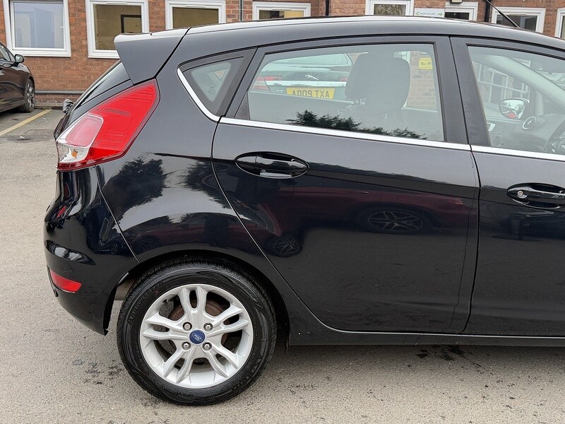 Used Ford Fiesta 2015 for sale - 77636857: Photo 15