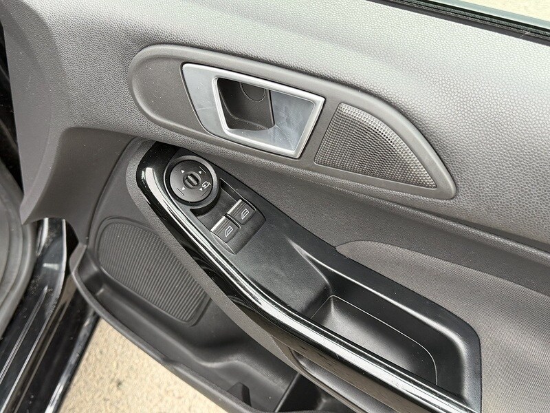 Used Ford Fiesta 2015 for sale - 77636857: Photo 44