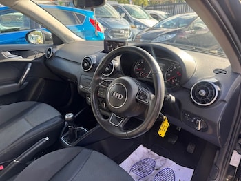 Used Audi A1 2014 for sale - 76261012: Photo