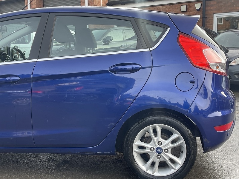 Used Ford Fiesta 2015 for sale - 77149320: Photo 11