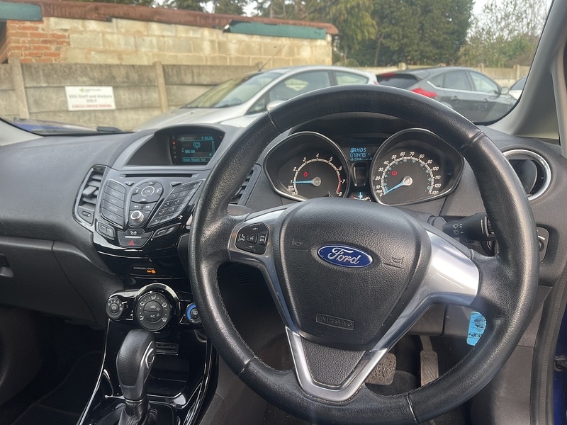 Used Ford Fiesta 2015 for sale - 77149320: Photo 33