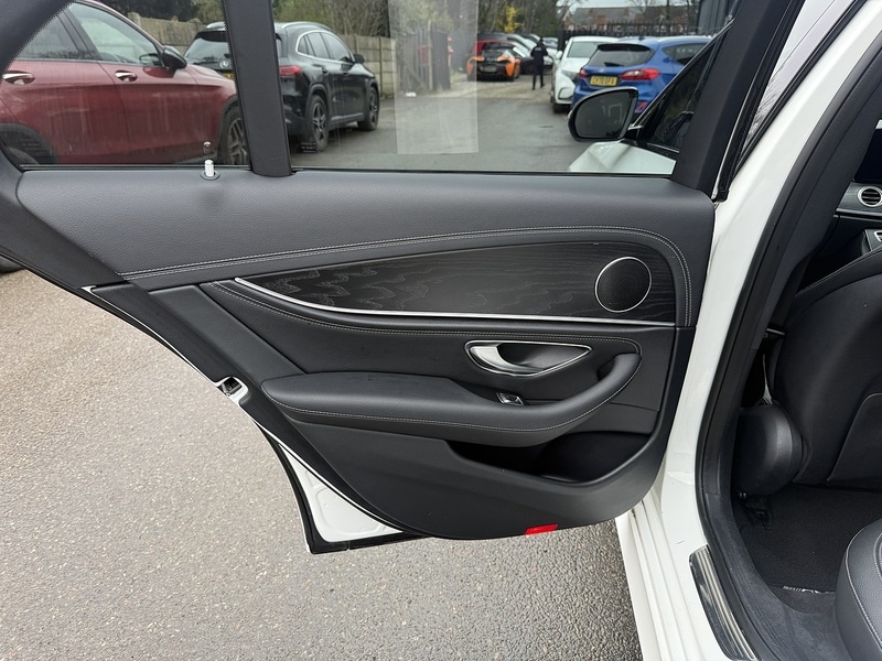 Used Mercedes-Benz E Class for sale - 78040285: Photo 27