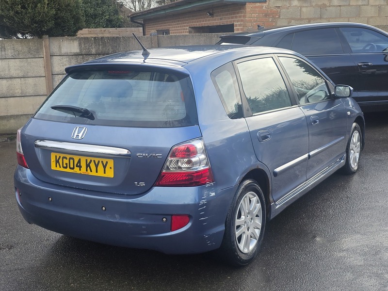 Used Honda Civic 2004 for sale - 77515221: Photo 15