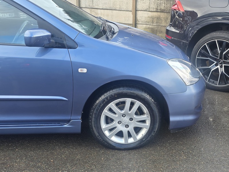 Used Honda Civic 2004 for sale - 77515221: Photo 5