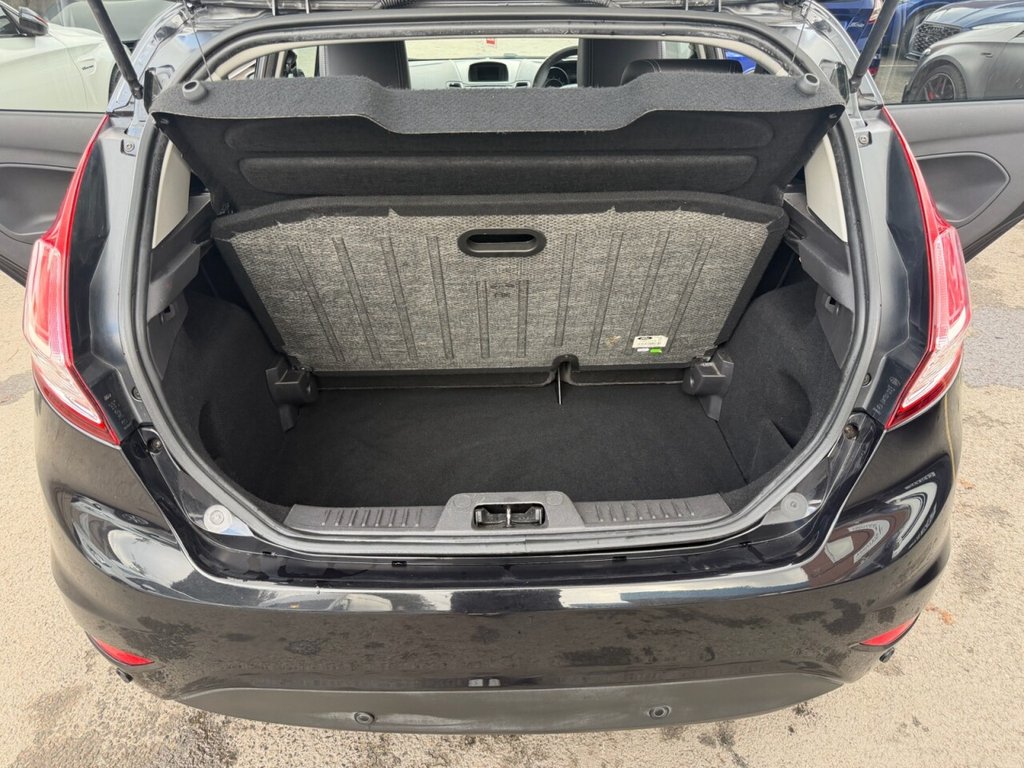 Used Ford Fiesta 2013 for sale - 76509939: Photo 19