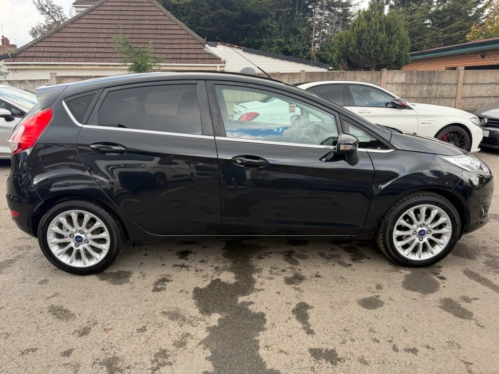 Used Ford Fiesta 2013 for sale - 76509939: Photo 24