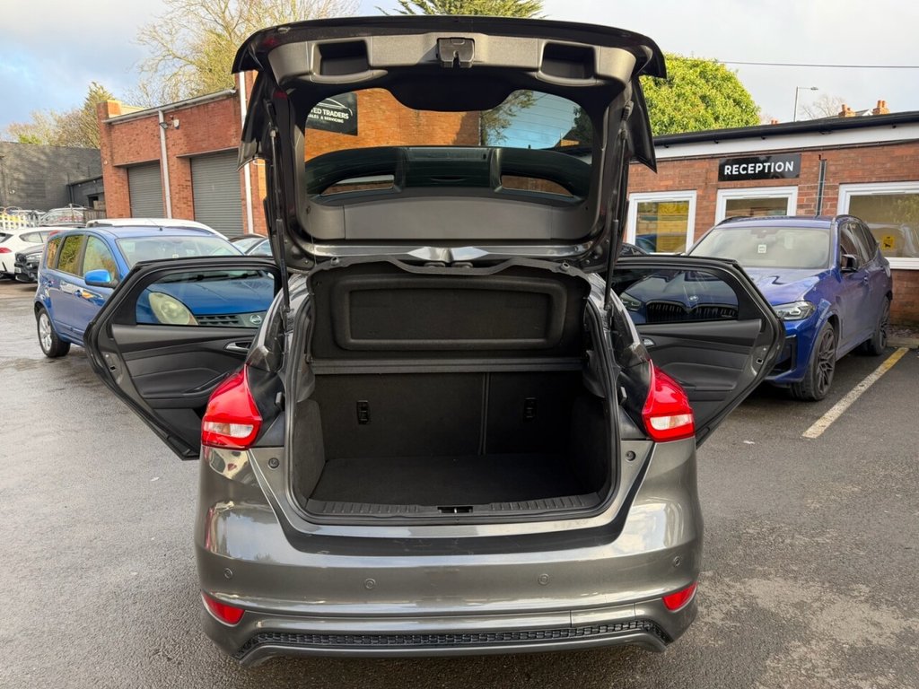 Used Ford Focus 2018 for sale - 77014395: Photo 13