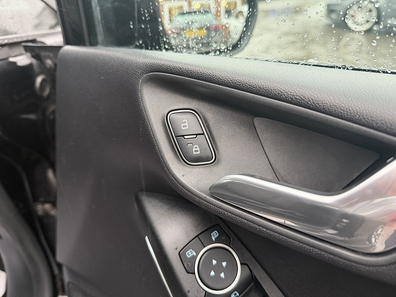 Used Ford Fiesta 2018 for sale - 77213090: Photo 22