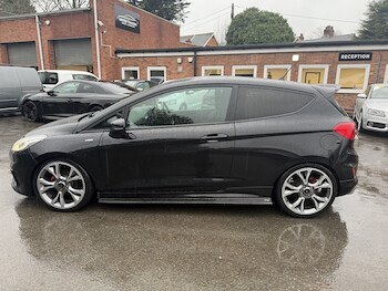 Used Ford Fiesta 2018 for sale - 77213090: Photo