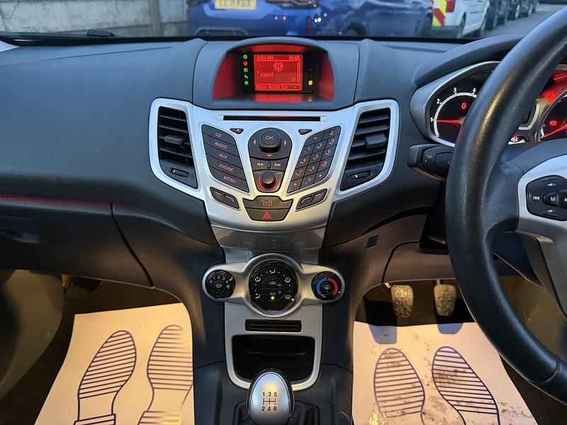 Used Ford Fiesta 2012 for sale - 77149306: Photo 21