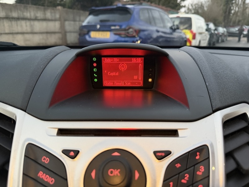 Used Ford Fiesta 2012 for sale - 77149306: Photo 24