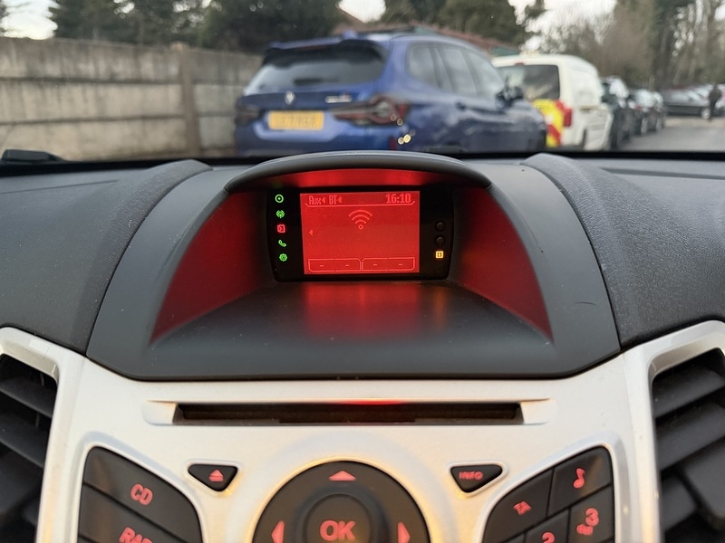 Used Ford Fiesta 2012 for sale - 77149306: Photo 25