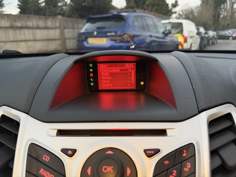 Used Ford Fiesta 2012 for sale - 77149306: Photo 29