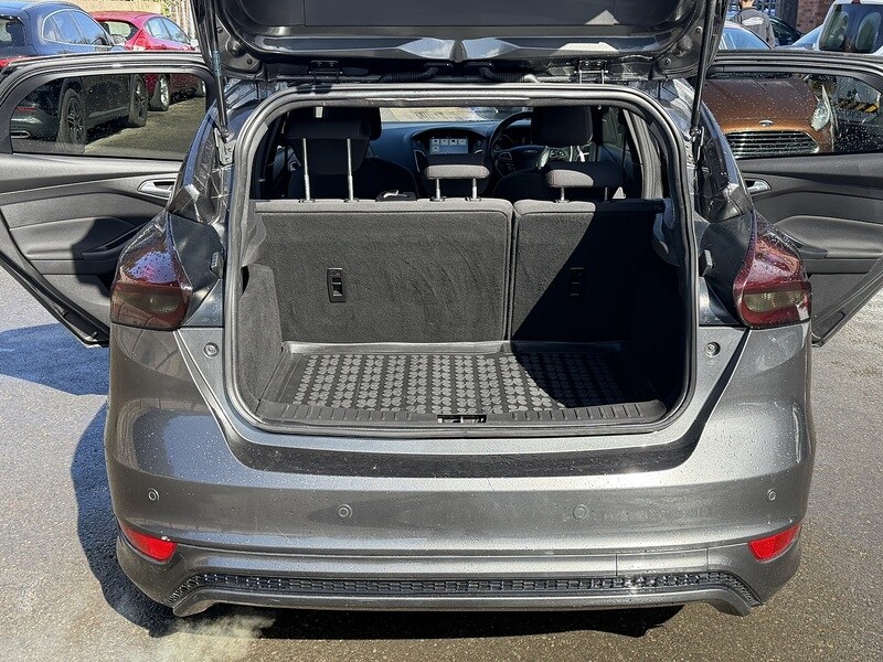 Used Ford Focus 2018 for sale - 78016711: Photo 21