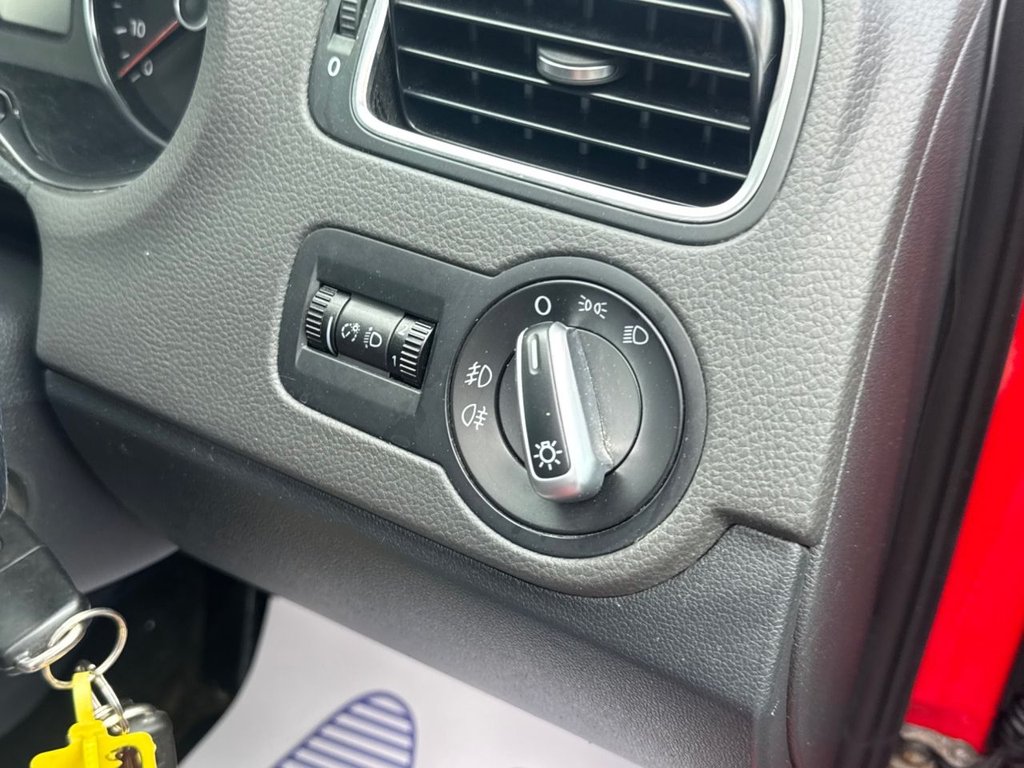 Used Volkswagen Polo 2013 for sale - 76345175: Photo 28