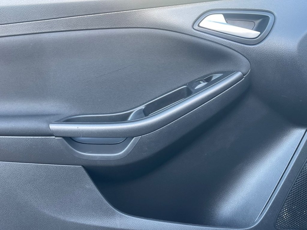 Used Ford Focus 2017 for sale - 76605040: Photo 24