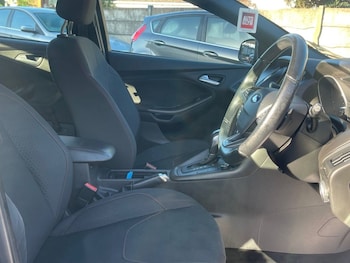 Used Ford Focus 2017 for sale - 76605040: Photo