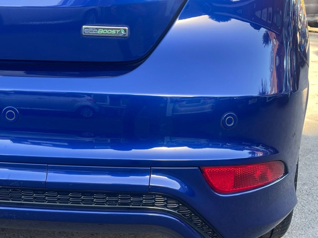 Used Ford Focus 2017 for sale - 76605040: Photo 8