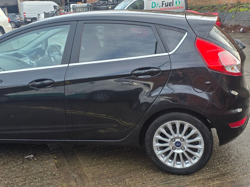 Used Ford Fiesta 2014 for sale - 76934560: Photo 15