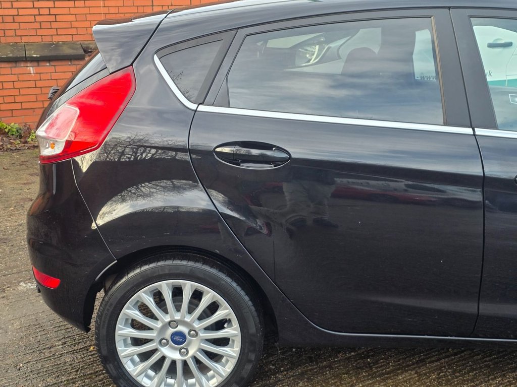 Used Ford Fiesta 2014 for sale - 76934560: Photo 6