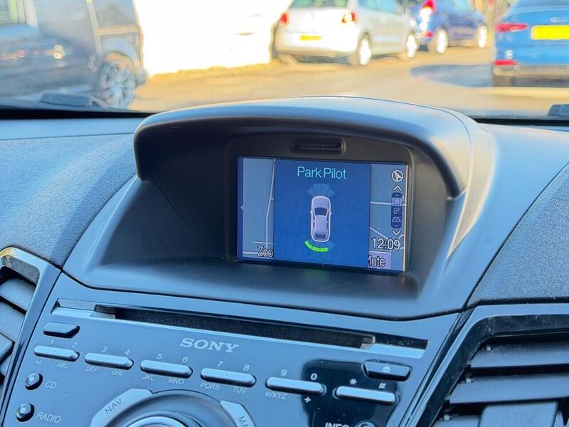 Used Ford Fiesta 2014 for sale - 77149375: Photo 32