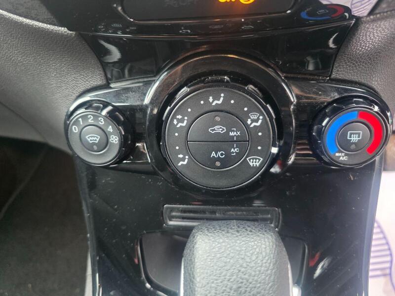 Used Ford Fiesta 2015 for sale - 77149417: Photo 33