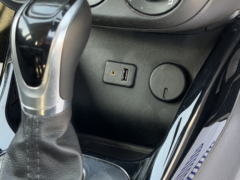 Used Vauxhall Corsa 2015 for sale - 77953493: Photo 37